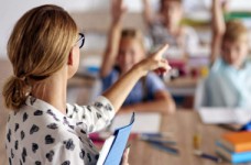 Работу воспитателя группы продленного дня оплачивает государство