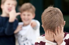 Украина входит в число лидеров-стран по буллингу