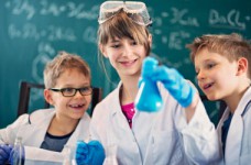 МОН разработало новый Порядок разделения классов на группы