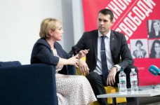 В 2019 году всем педагогам повысят зарплаты на 9% 