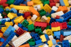 МОН проверит использование конструкторов Lego в школах
