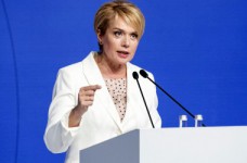 Отвечает министр: должен ли ребенок убирать в школе?