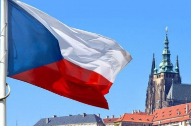 Чехия предлагает 4 стипендии на курсы чешского языка