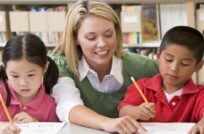 Почему учителя английского языка ждут в Китае?