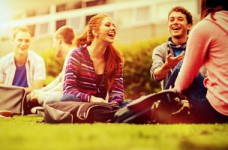 Фонд выпускников Украины поддержит школьников