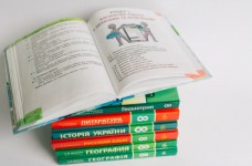 Новые учебники будут печатать на экобумаге