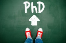 МОН проведет эксперимент по аттестации PhD-докторов