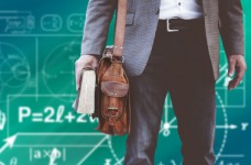 Учителя получают надбавки в исключительных случаях