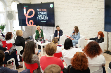 Забавные герои помогут детям сортировать отходы