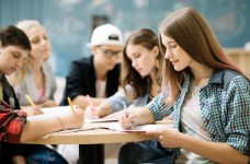 Поиск специальностей в вузах Украины