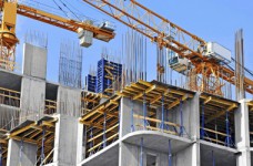 В Украине непропорционально строят жилье и школы