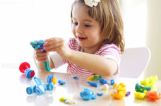 Топ-10 игрушек для развития мелкой (тонкой) моторики