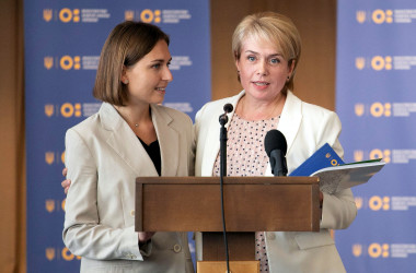 В МОН состоялась передача власти и переходных книг