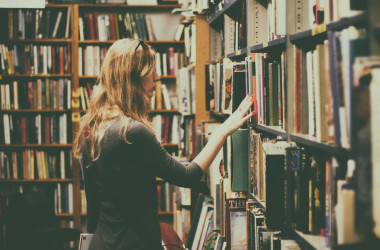 Хорошо информировали абитуриентов только треть вузов