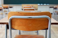 Поддерживаете ли вы закрытие малокомплектных школ?