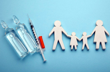 МОЗ призывает делать прививки против дифтерии