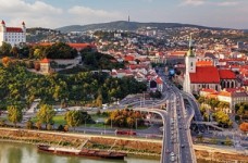 Почему Словакия привлекает украинских абитуриентов