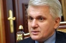 Литвин: Детям необходимо дать выбор - или тестирование или экзамены