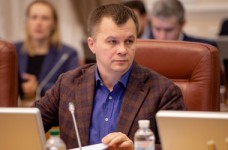 За год зарплаты будут повышаться на две тысячи грн, - Милованов