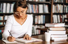 В Украине ищут экспертов по аккредитации программ вузов