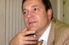 Колесниченко решил, что аспирантам украинский язык знать не обязательно