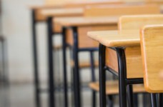 В Киеве обучение приостановлено в 120 школах