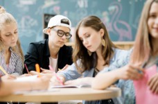 10-классников приглашают на конкурс "Моя кар’єра в Україні"