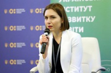 Министр назвала Львовщину флагманом в автономии школ 