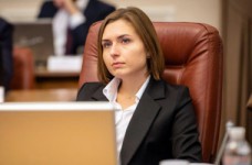 Новосад: нужно скорректировать поддержку маленьких школ