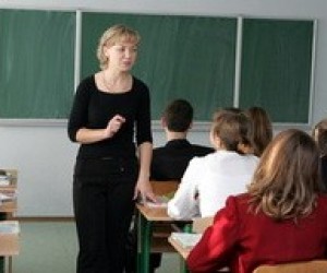 БЮТ: В школах Днепровского района сократят учителей и объединят классы