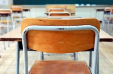 Новосад: государство не может содержать полупустые колледжи