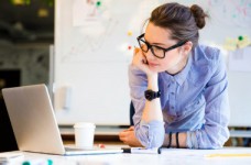 В Минцифры думают, как помочь педагогам