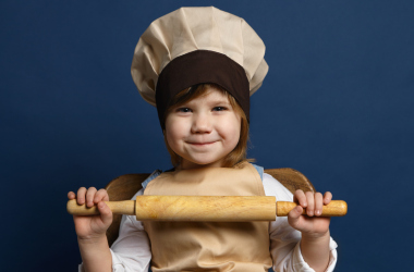 Изучаем с ребенком профессии: кто чем занимается?