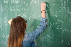 МОН: школы должны обеспечить усвоение учениками предметов