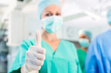 Выпускники одной из школ Тернополя помогли медикам