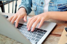 В Киеве провели онлайн пробное ЗНО для выпускников