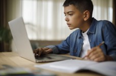 Расписание второй недели Всеукраинской школы онлайн