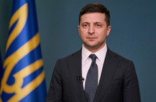 Президент призвал студентов помочь пожилым людям