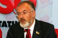 Д.Табачник: Ряд украинских вузов придется закрыть