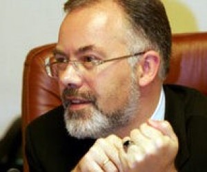 Табачник думает, что студенты-прогульщики политизируют свой "вылет" из вузов