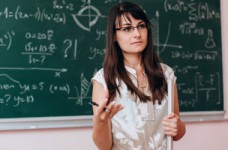 Учителей пригласили обсудить новый профстандарт