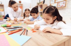 Как научить ребенка защищать свои границы