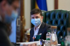 Офис Президента: в аудитории ЗНО может быть не более 10 человек