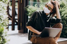 Половина официальных безработных имеют дипломы вузов