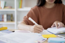 У нас учителей на 36 тысяч больше, чем нужно, - чиновник