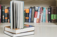 Школы получили 60% учебников для 3 классов