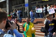 Донецкие студенты продемонстрировали негативное отношение к Табачнику