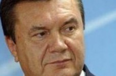 Президент поздравил учеников и выпускников школ с завершением учебного года