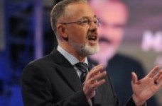 Табачник: к десятилетке школы уже точно не вернутся