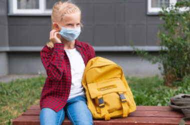 COVID-19: нужно ли детям носить маски?
